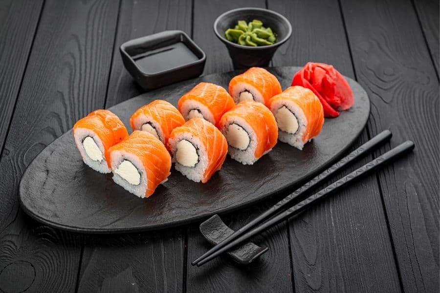 Sushi rolls combinations